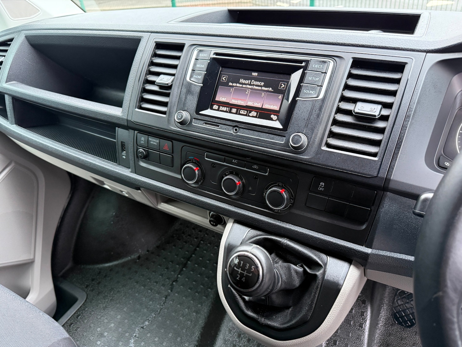 Used Volkswagen Transporter 2019 for sale - 77491045: Photo 21