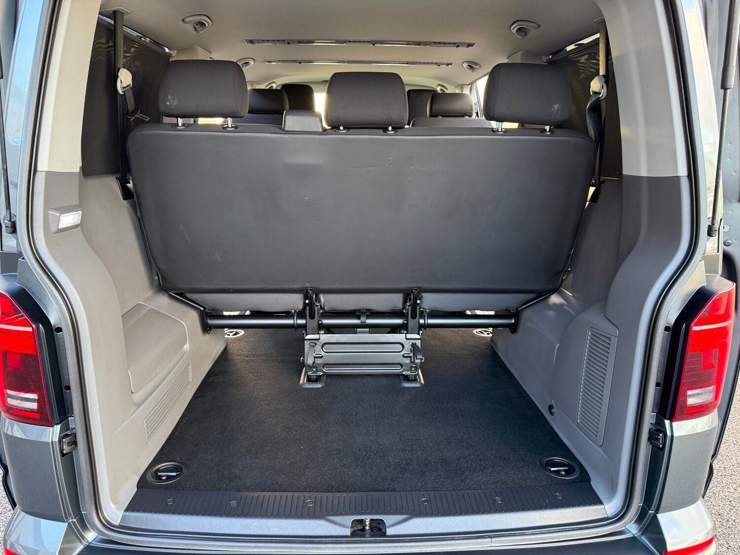 Used Volkswagen Transporter Shuttle 2021 for sale - 77846697: Photo 12