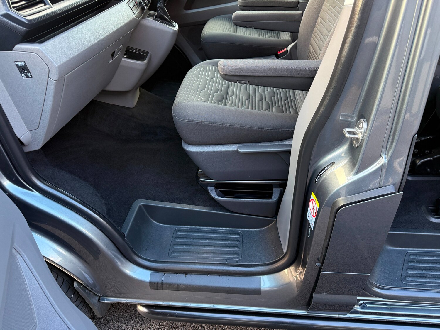 Used Volkswagen Transporter Shuttle 2021 for sale - 77846697: Photo 20