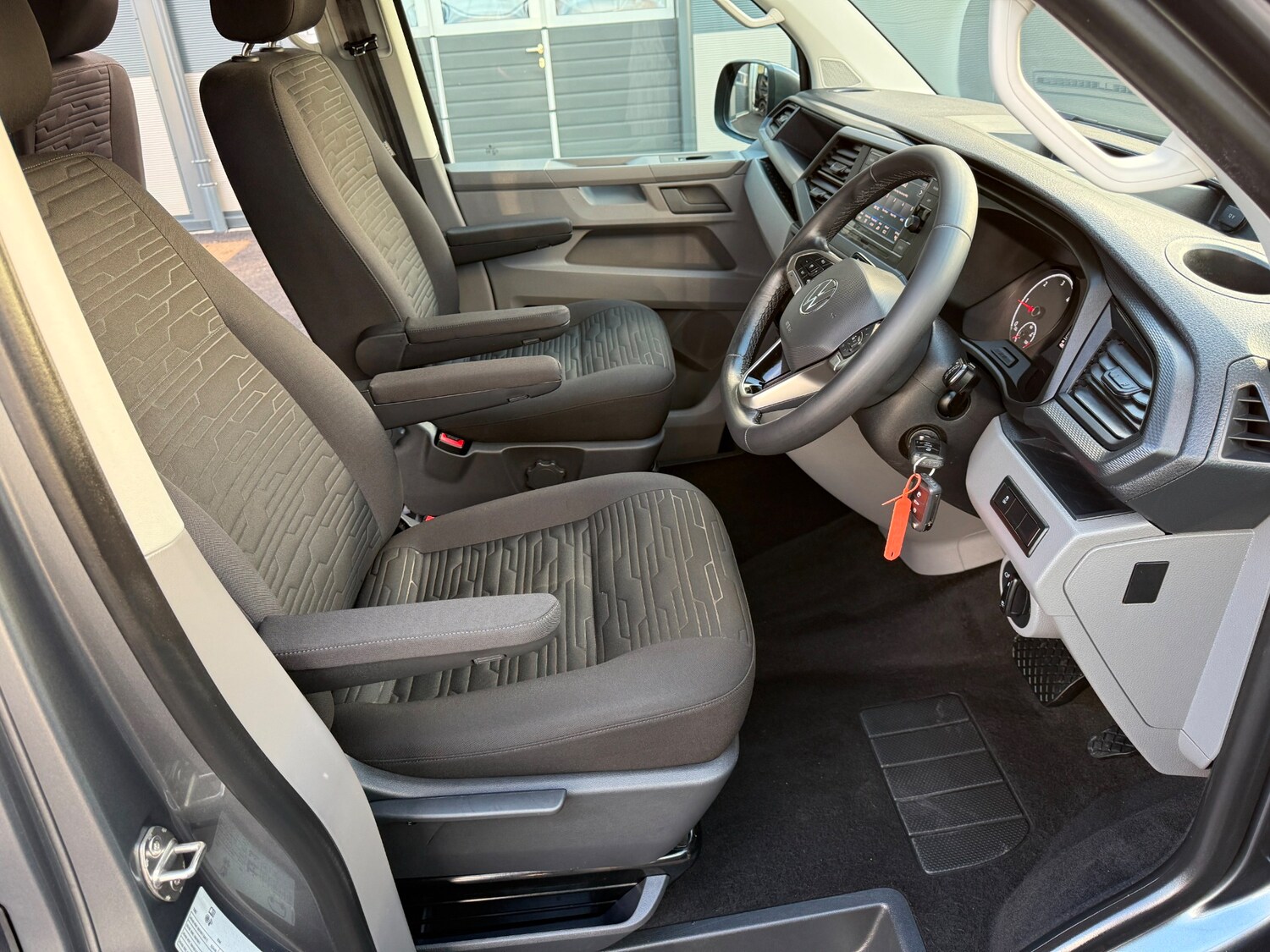 Used Volkswagen Transporter Shuttle 2021 for sale - 77846697: Photo 22