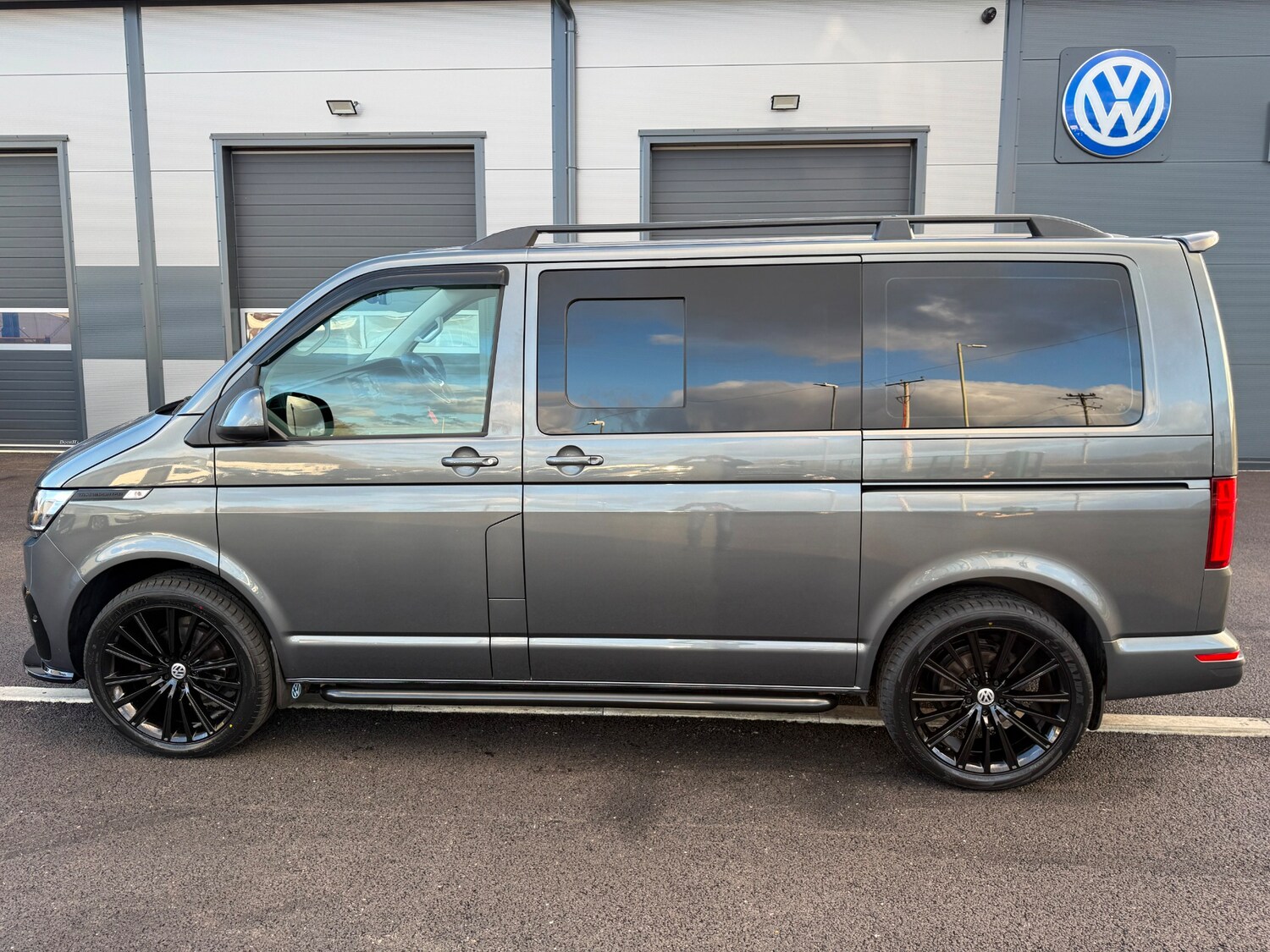 Used Volkswagen Transporter Shuttle 2021 for sale - 77846697: Photo 5