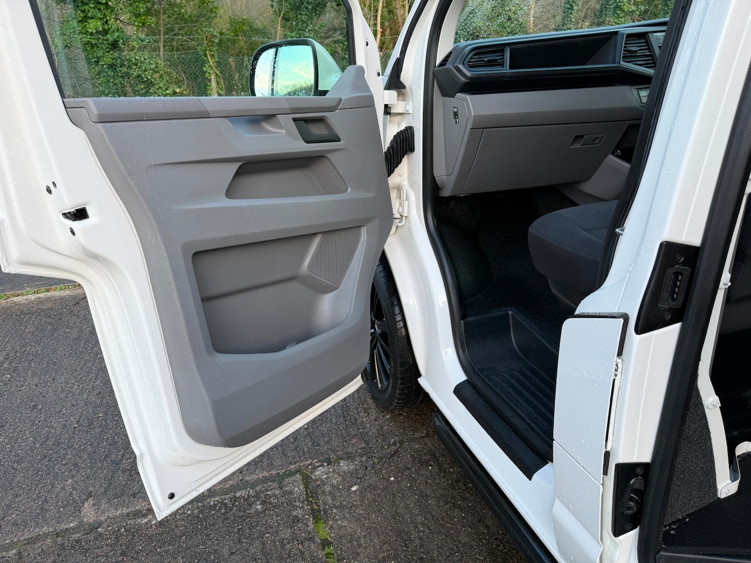 Used Volkswagen Transporter 2020 for sale - 76982821: Photo 15