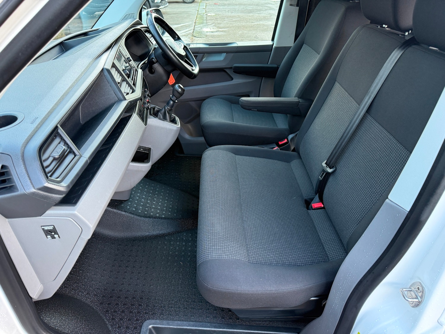 Used Volkswagen Transporter 2020 for sale - 76982821: Photo 17