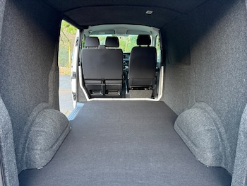 Used Volkswagen Transporter 2020 for sale - 76982821: Photo