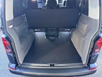 Used Volkswagen Transporter Shuttle 2022 for sale - 79335970: Photo