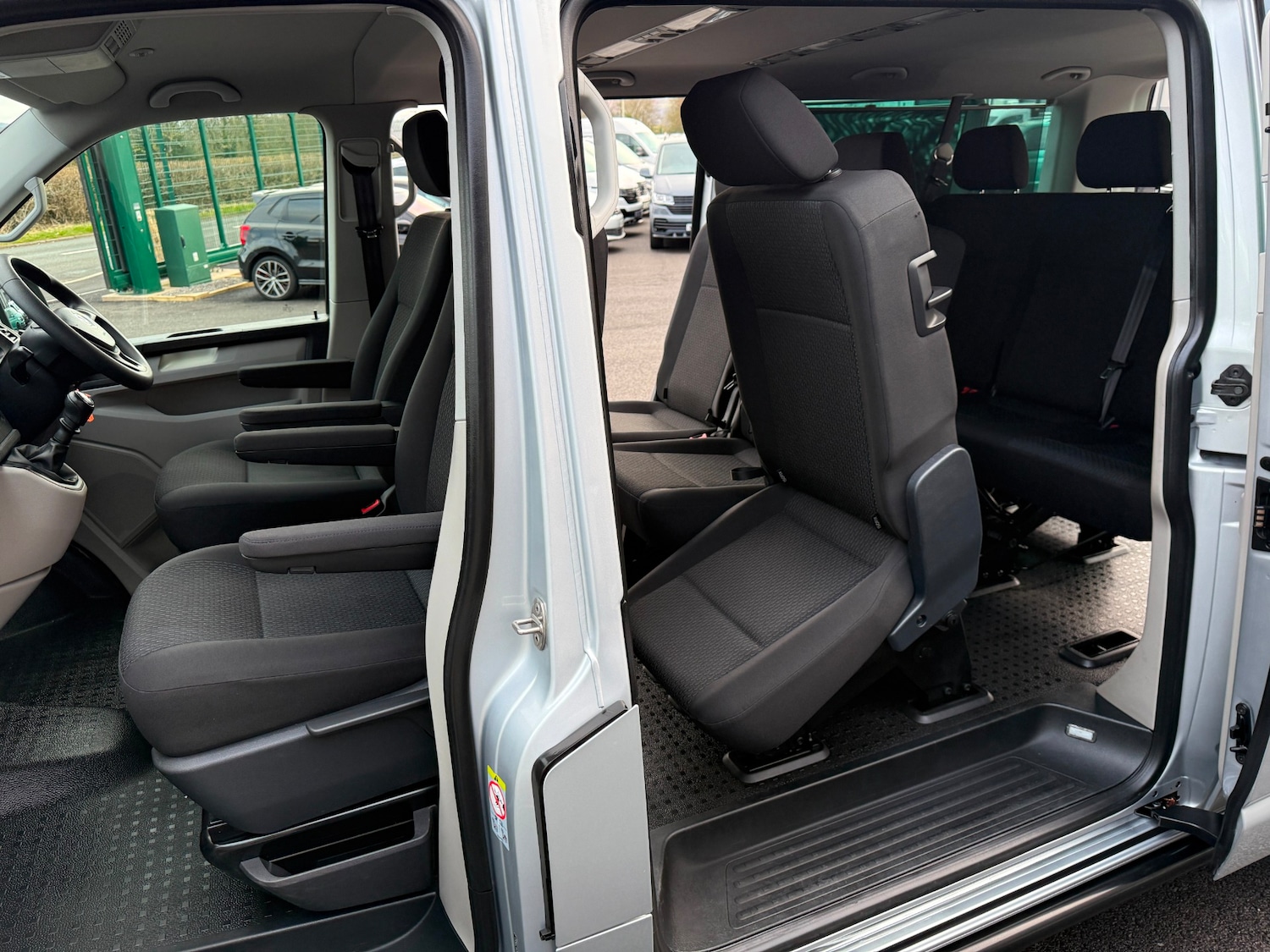 Used Volkswagen Transporter Shuttle 2019 for sale - 78079371: Photo 16