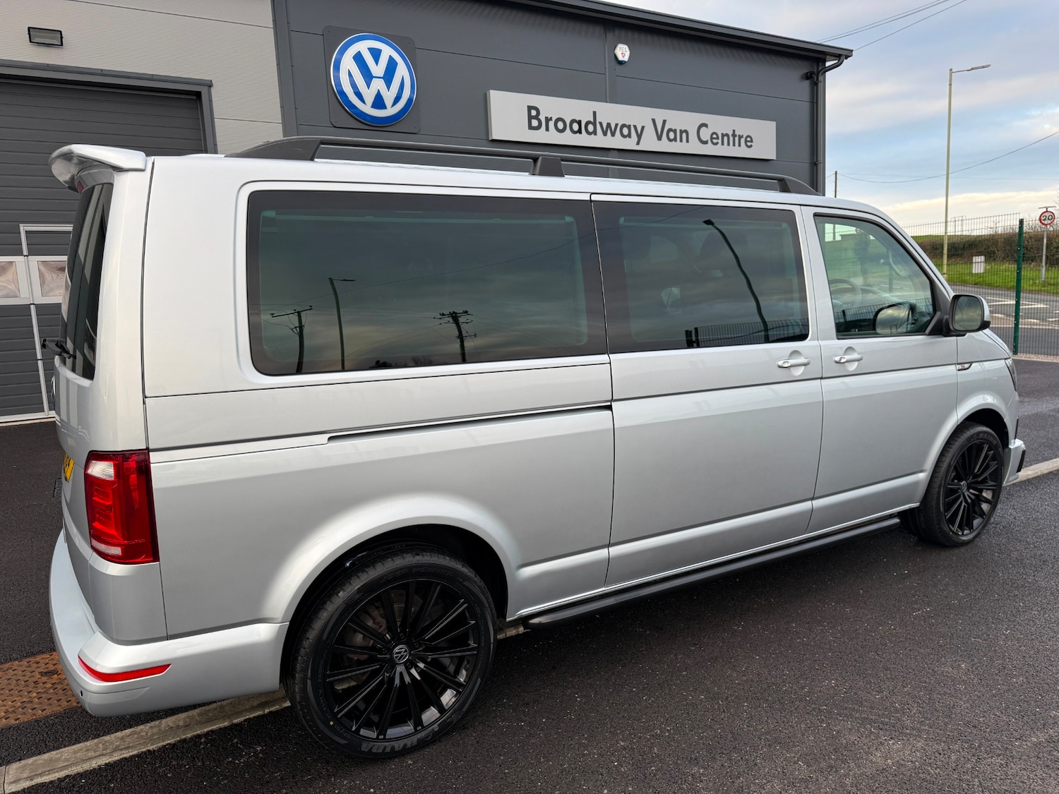 Used Volkswagen Transporter Shuttle 2019 for sale - 78079371: Photo 9