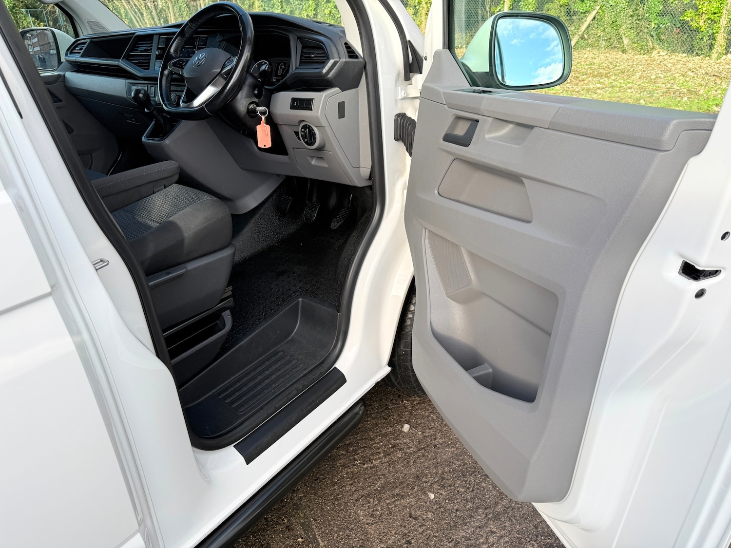 Used Volkswagen Transporter 2021 for sale - 77304034: Photo 20