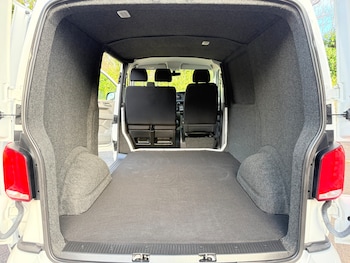 Used Volkswagen Transporter 2021 for sale - 77304034: Photo