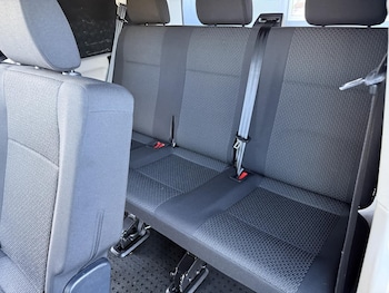Used Volkswagen Transporter Shuttle 2018 for sale - 79595785: Photo