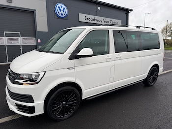 Used Volkswagen Transporter Shuttle 2017 for sale - 78618286: Photo