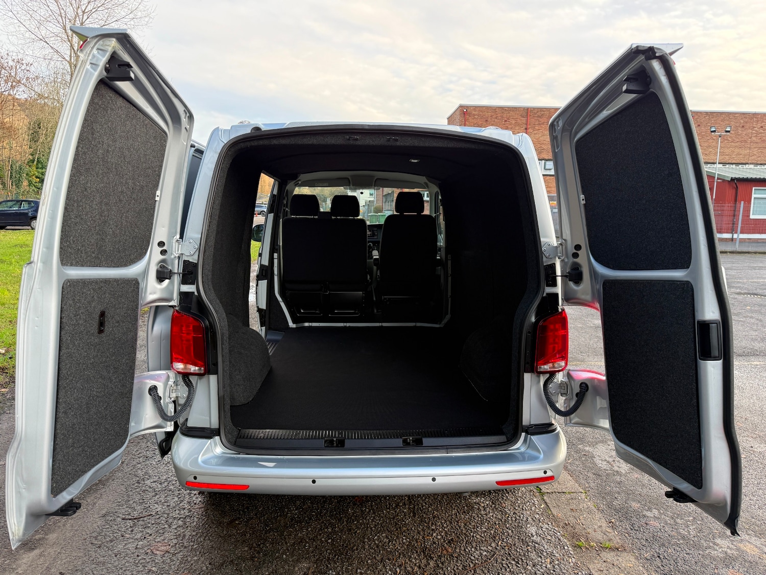 Used Volkswagen Transporter 2020 for sale - 76963777: Photo 10