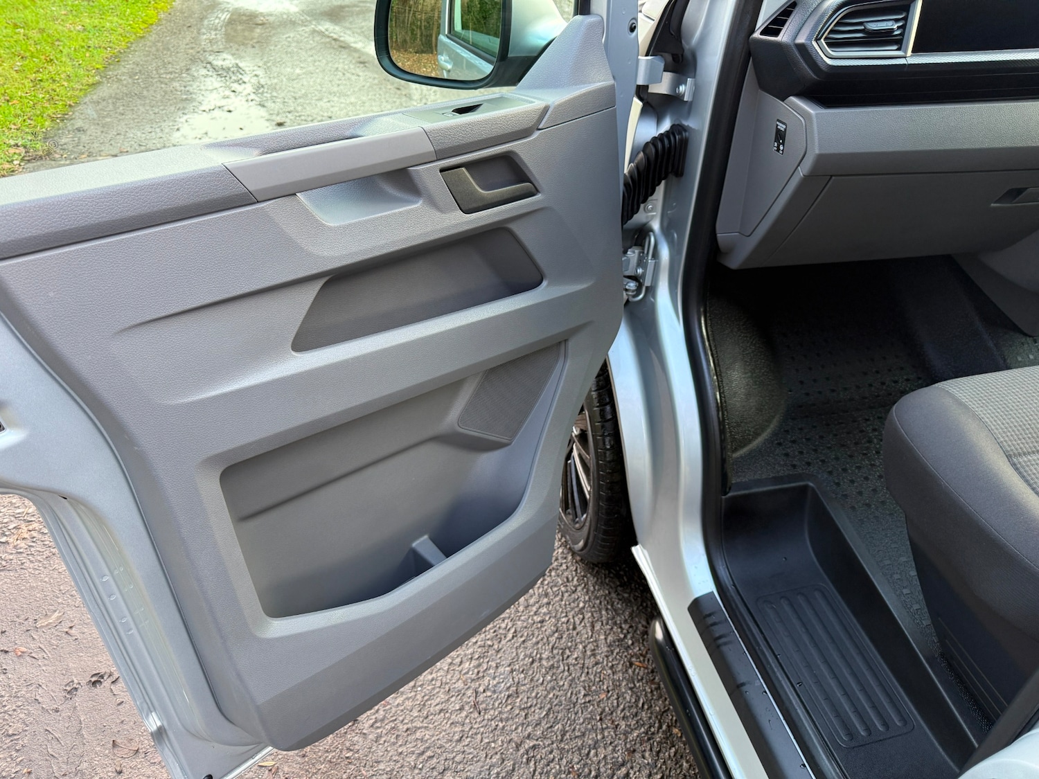 Used Volkswagen Transporter 2020 for sale - 76963777: Photo 13