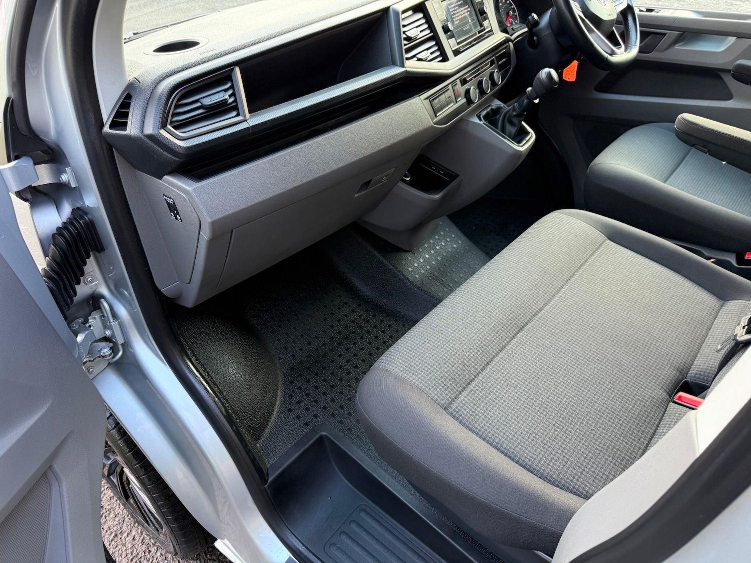 Used Volkswagen Transporter 2020 for sale - 76963777: Photo 16