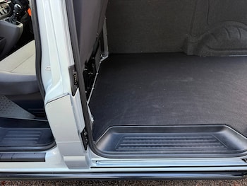 Used Volkswagen Transporter 2020 for sale - 76963777: Photo