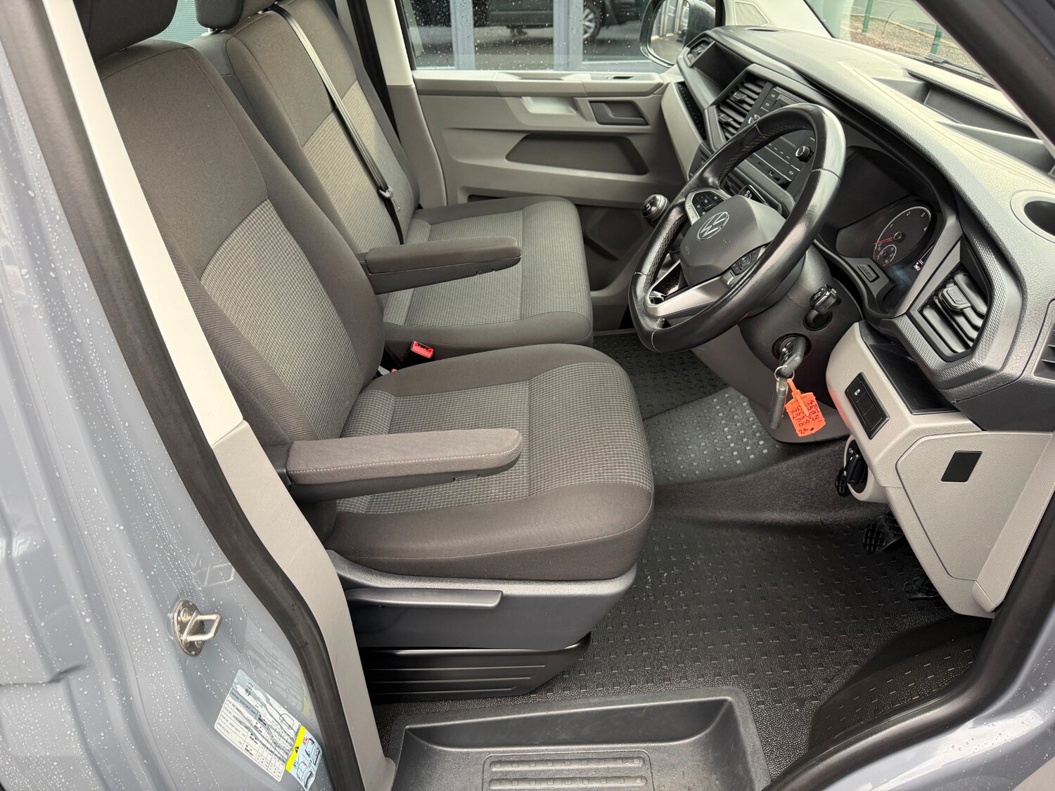 Used Volkswagen Transporter 2023 for sale - 77776511: Photo 24