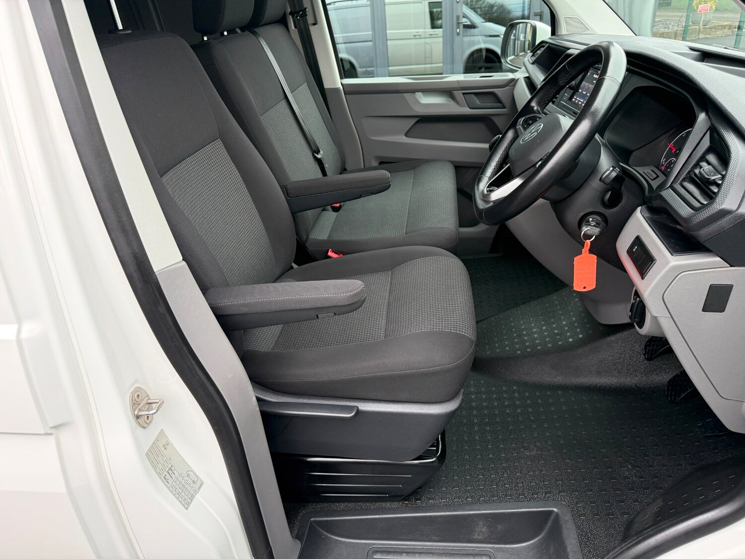 Used Volkswagen Transporter 2022 for sale - 78107958: Photo 20