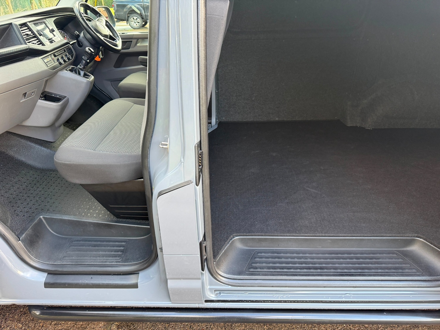 Used Volkswagen Transporter 2020 for sale - 76831925: Photo 10