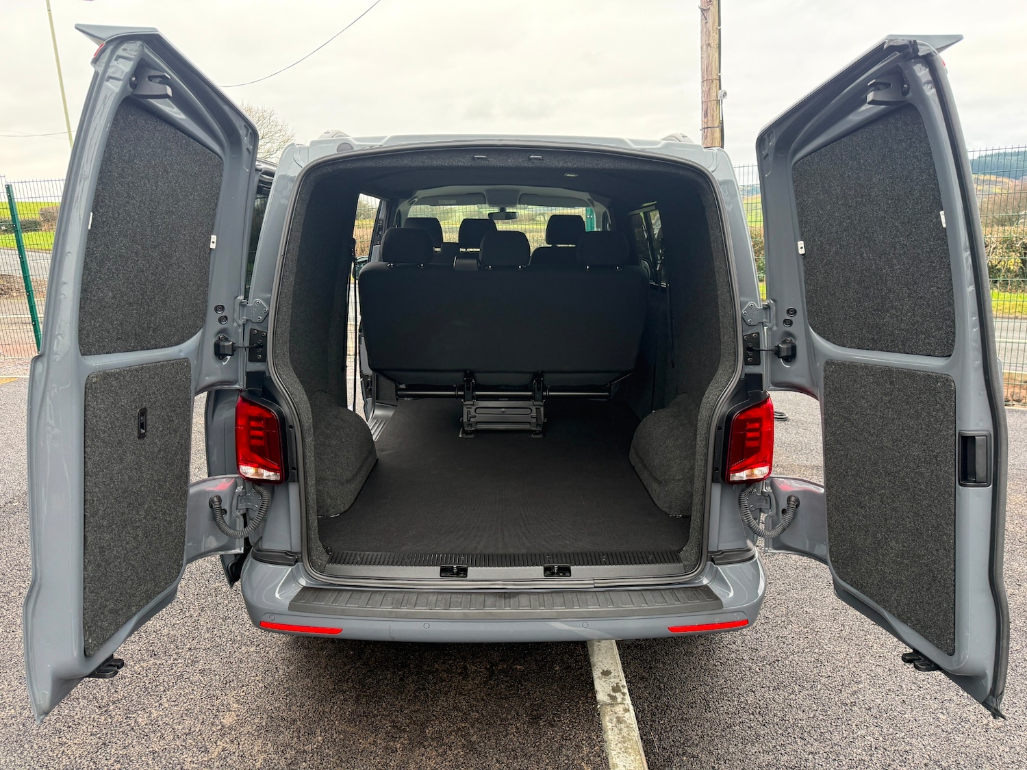 Used Volkswagen Transporter 2023 for sale - 77409934: Photo 16