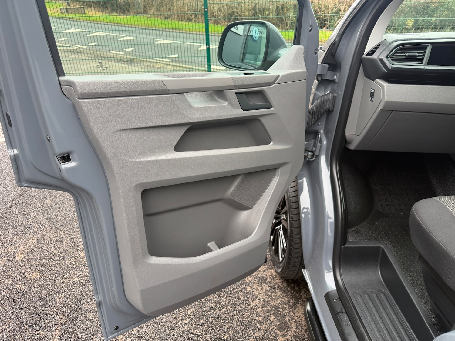 Used Volkswagen Transporter 2023 for sale - 77409934: Photo 18