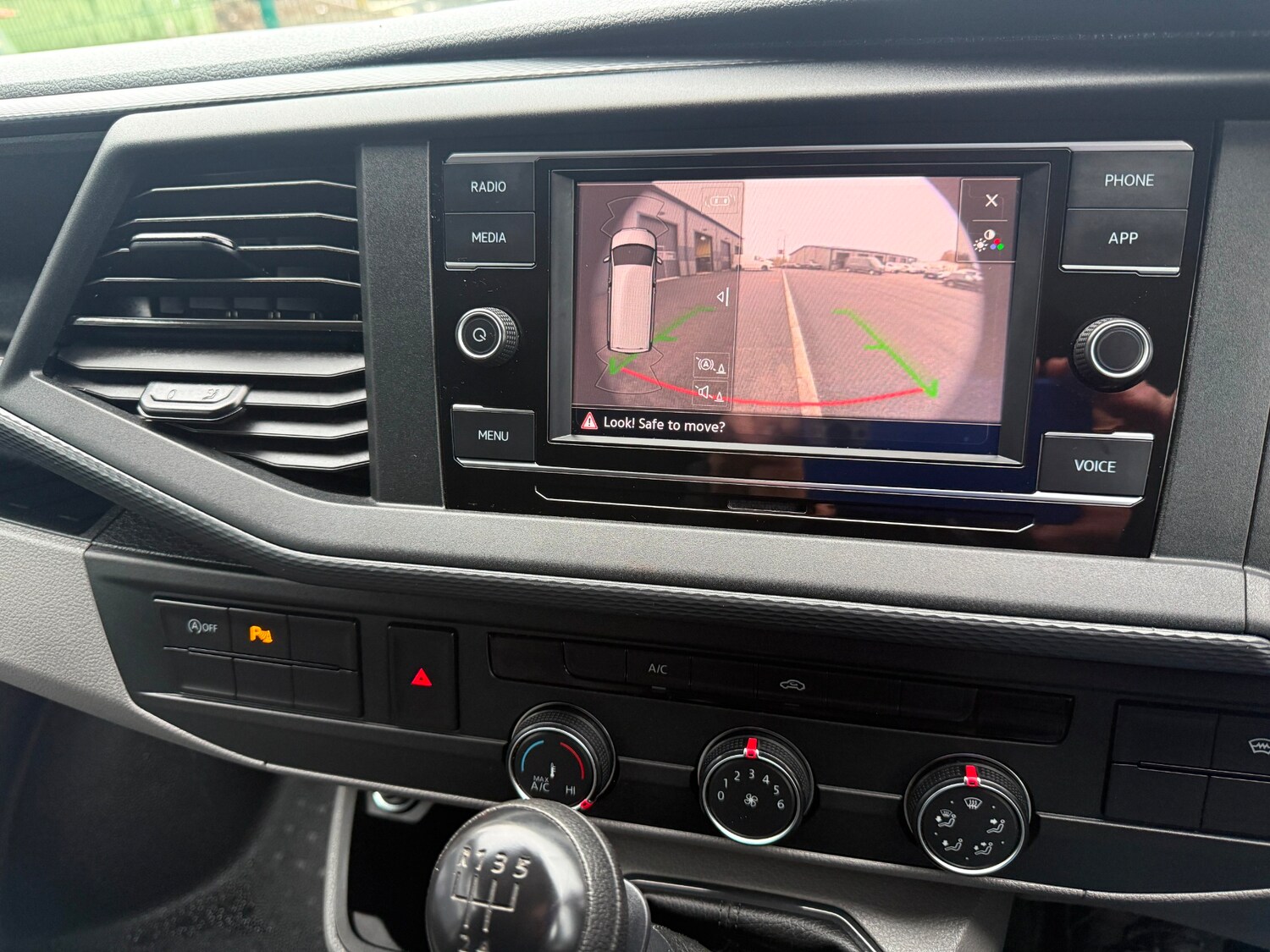 Used Volkswagen Transporter 2023 for sale - 77409934: Photo 25