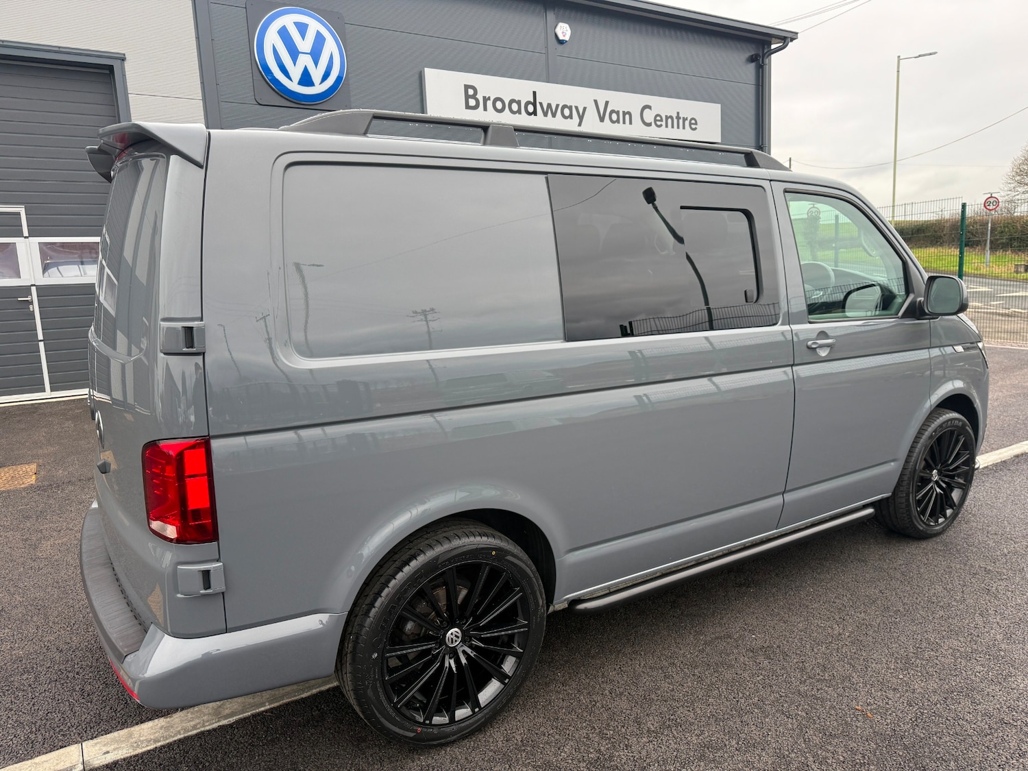 Used Volkswagen Transporter 2023 for sale - 77409934: Photo 8