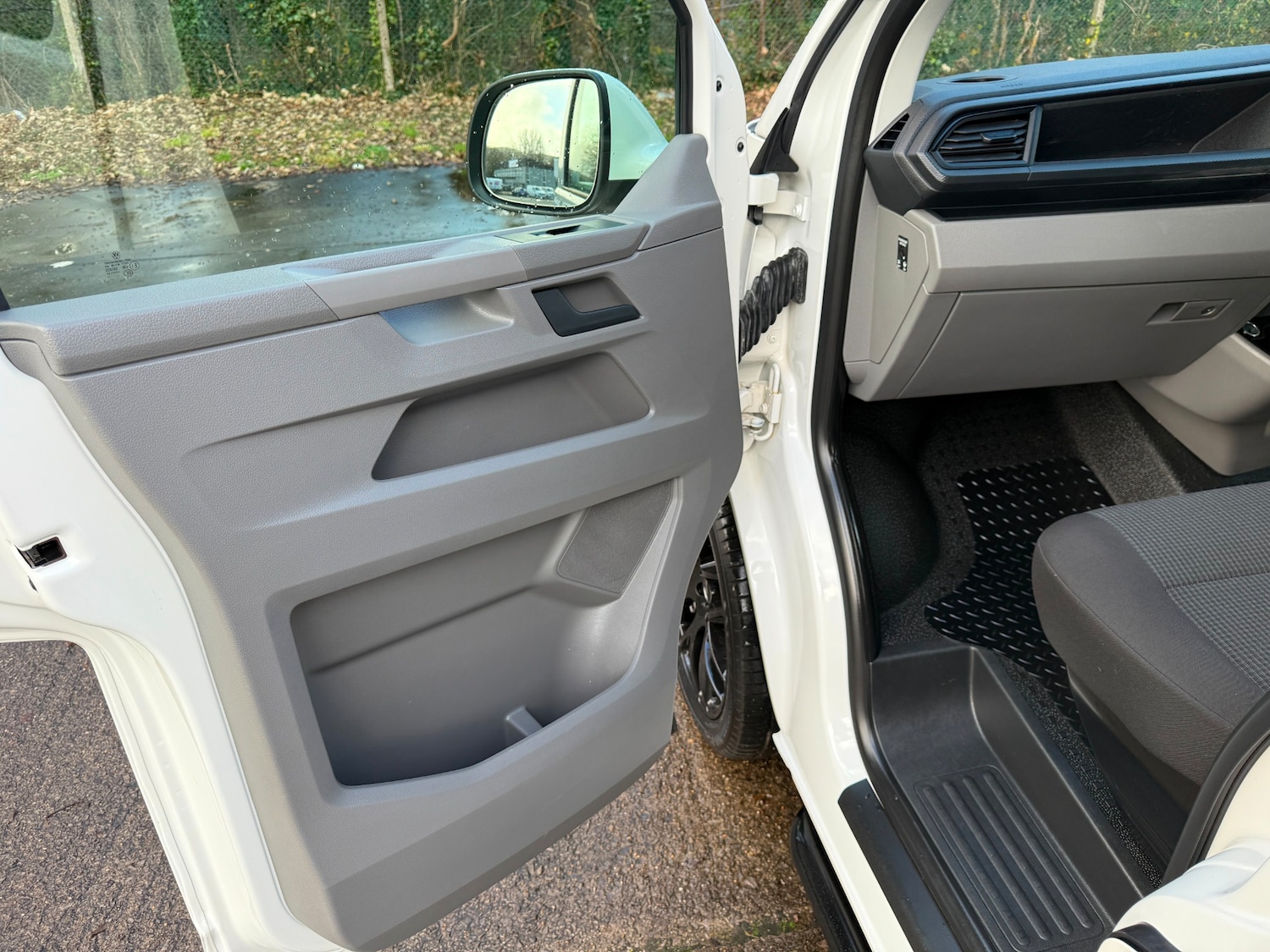 Used Volkswagen Transporter 2021 for sale - 76906260: Photo 16