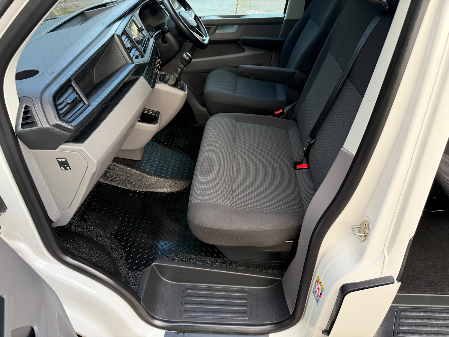 Used Volkswagen Transporter 2021 for sale - 76906260: Photo 18