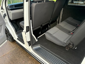 Used Volkswagen Transporter 2021 for sale - 76906260: Photo