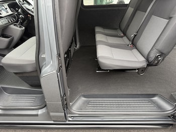 Used Volkswagen Transporter 2024 for sale - 79138518: Photo