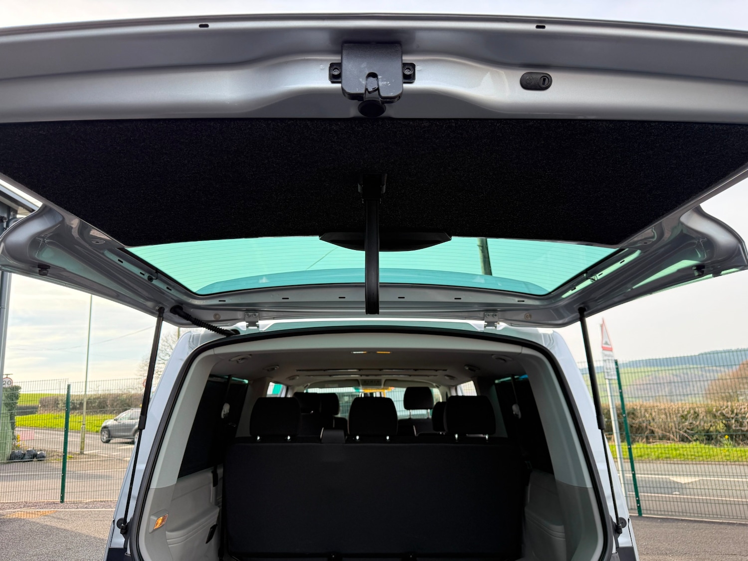 Used Volkswagen Transporter Shuttle 2019 for sale - 77969070: Photo 12