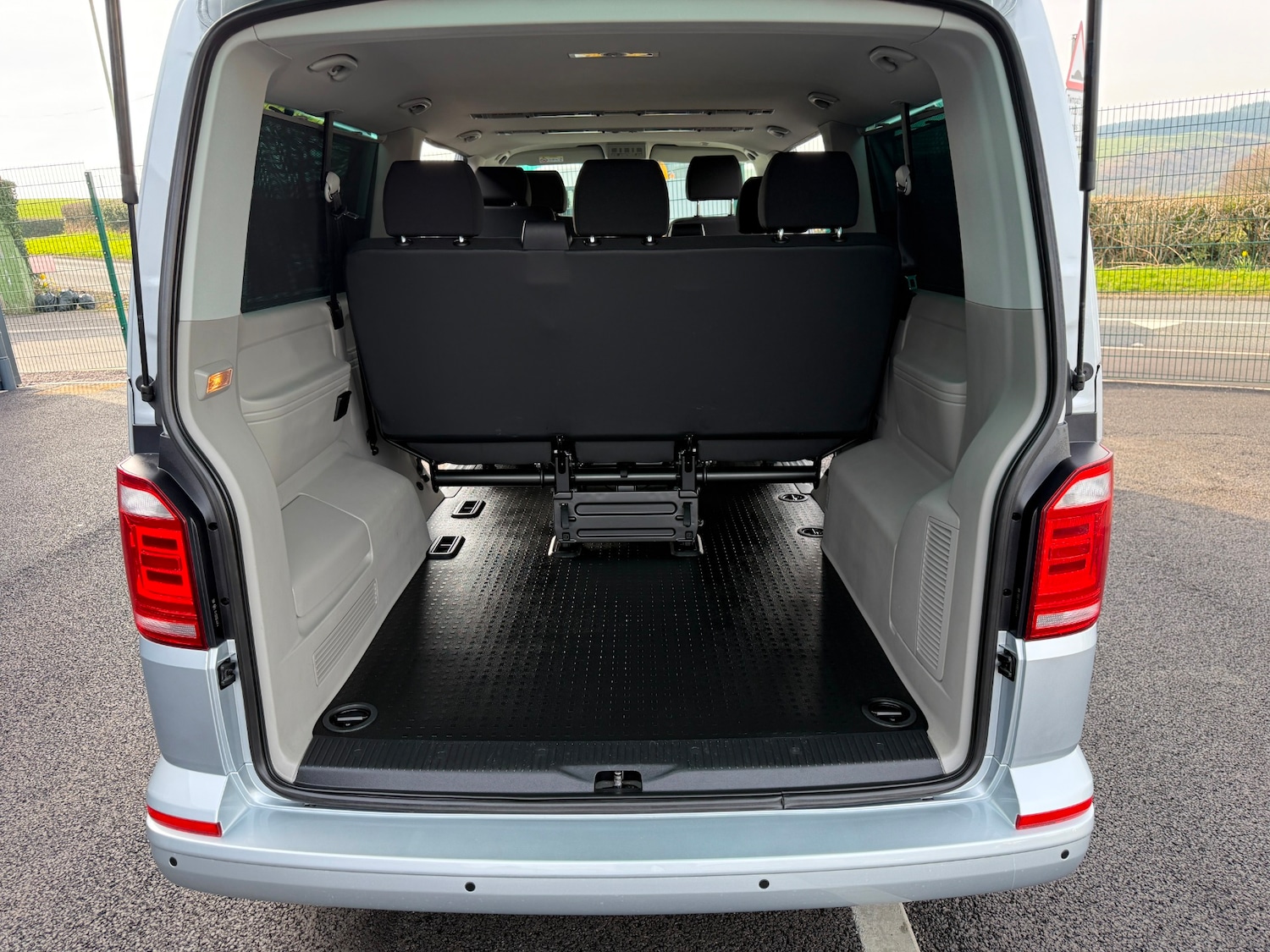 Used Volkswagen Transporter Shuttle 2019 for sale - 77969070: Photo 14