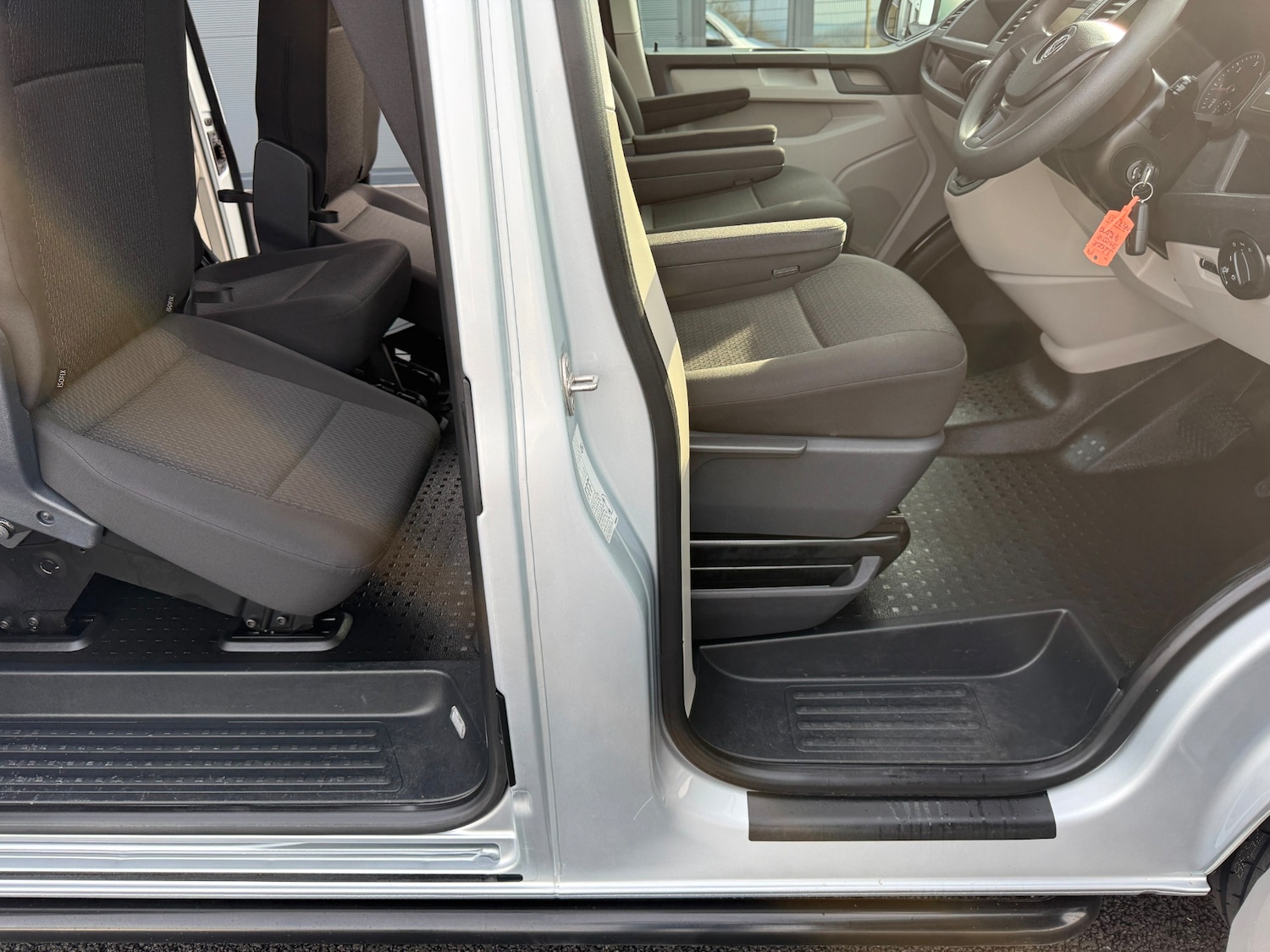 Used Volkswagen Transporter Shuttle 2019 for sale - 77969070: Photo 17