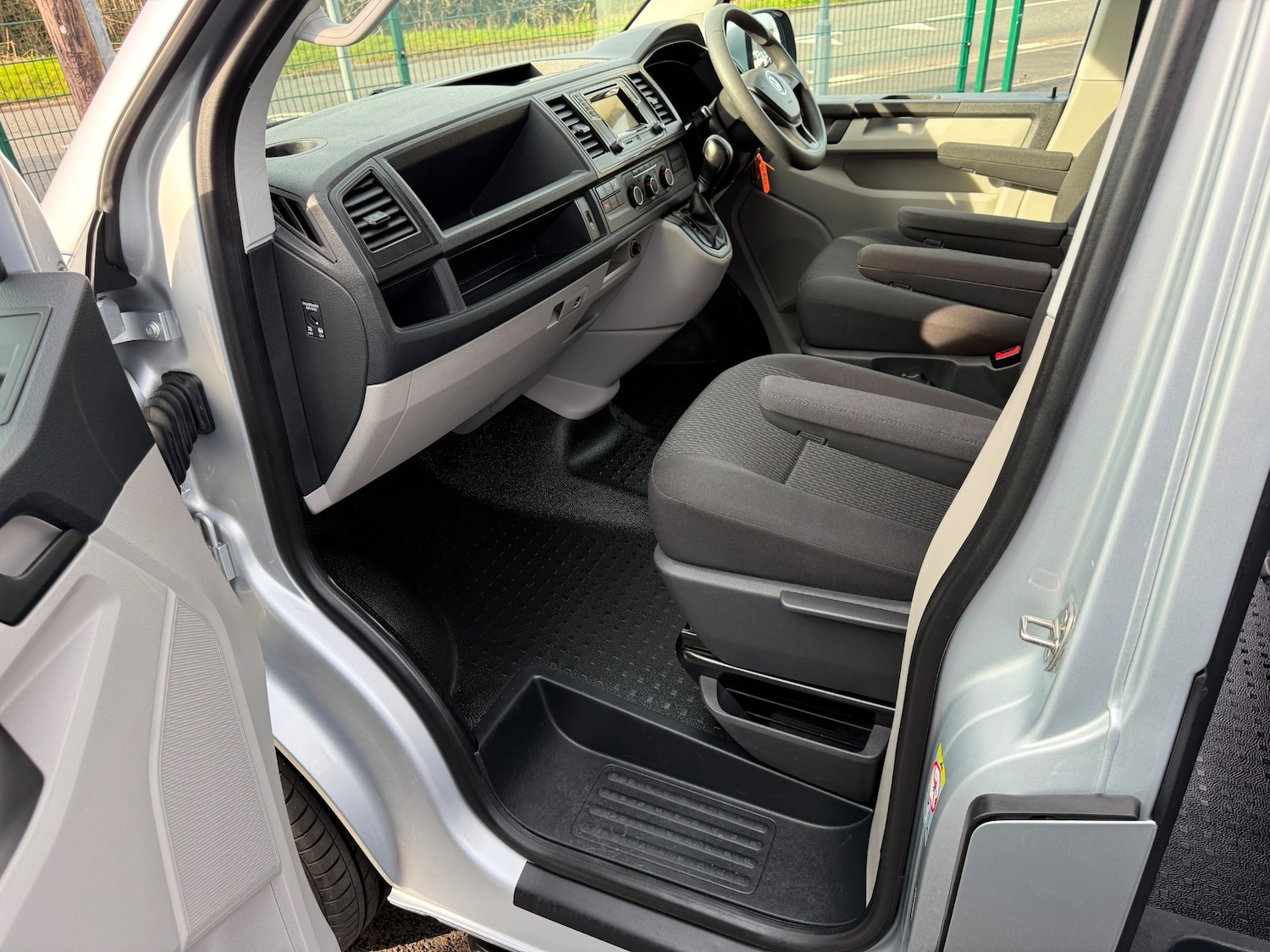 Used Volkswagen Transporter Shuttle 2019 for sale - 77969070: Photo 21