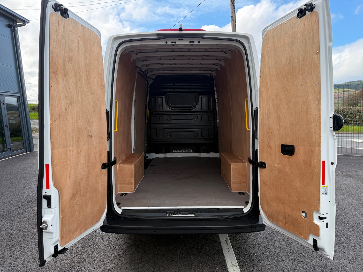 Used Volkswagen Crafter 2025 for sale - 78202554: Photo 10