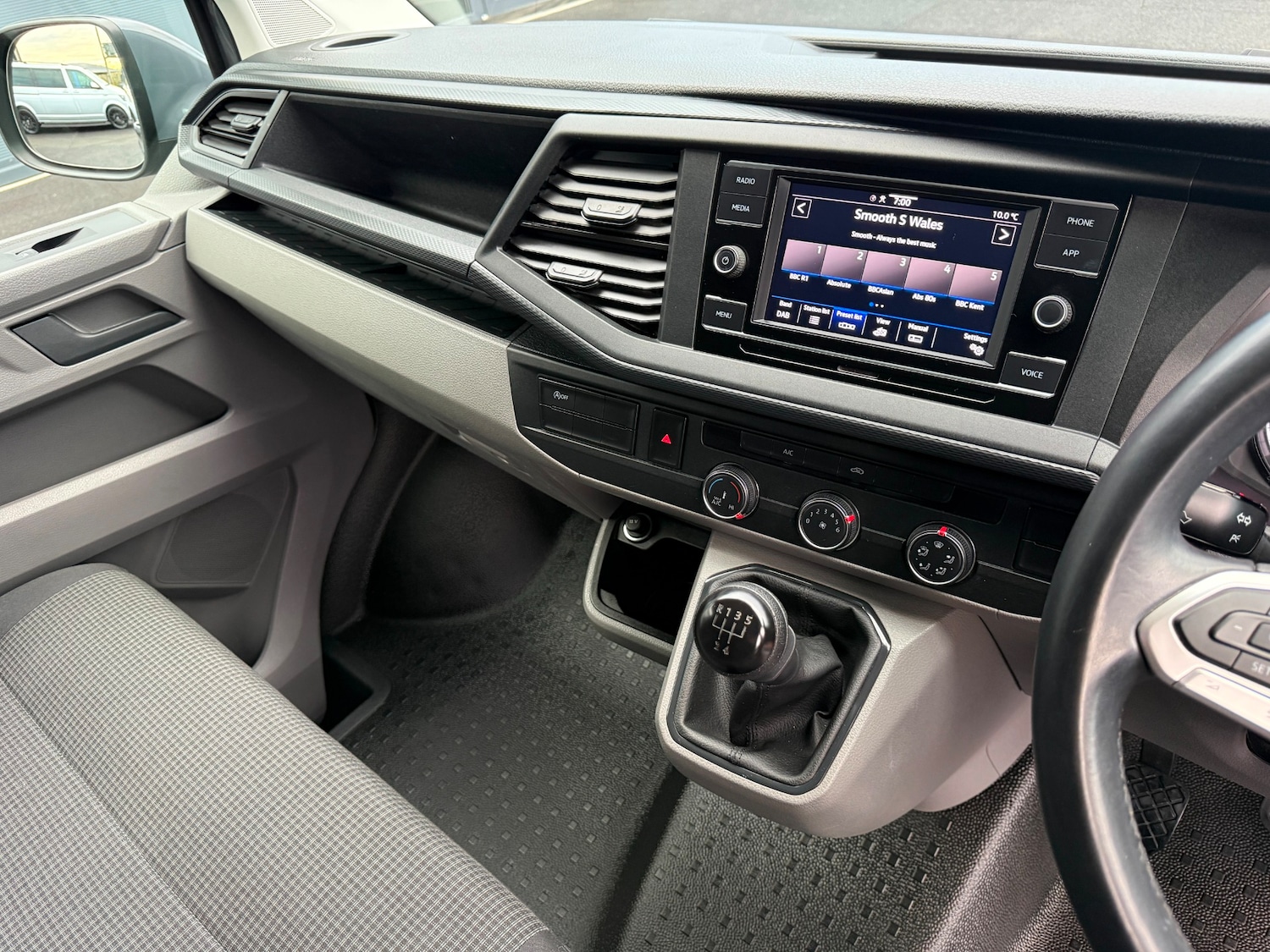 Used Volkswagen Transporter 2023 for sale - 78079369: Photo 16