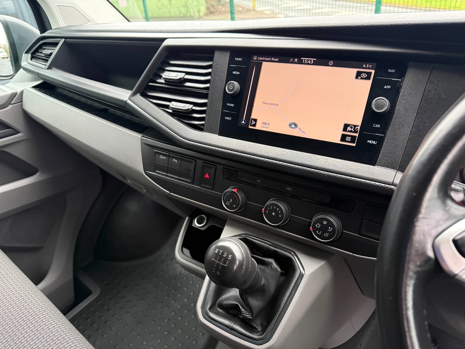 Used Volkswagen Transporter 2024 for sale - 77379467: Photo 19