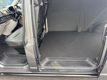 Used Volkswagen Transporter 2019 for sale - 78998146: Photo
