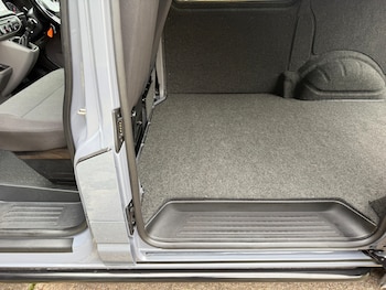 Used Volkswagen Transporter 2021 for sale - 76017689: Photo