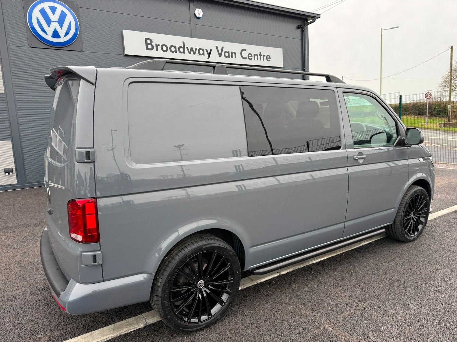Used Volkswagen Transporter 2023 for sale - 77595826: Photo 5