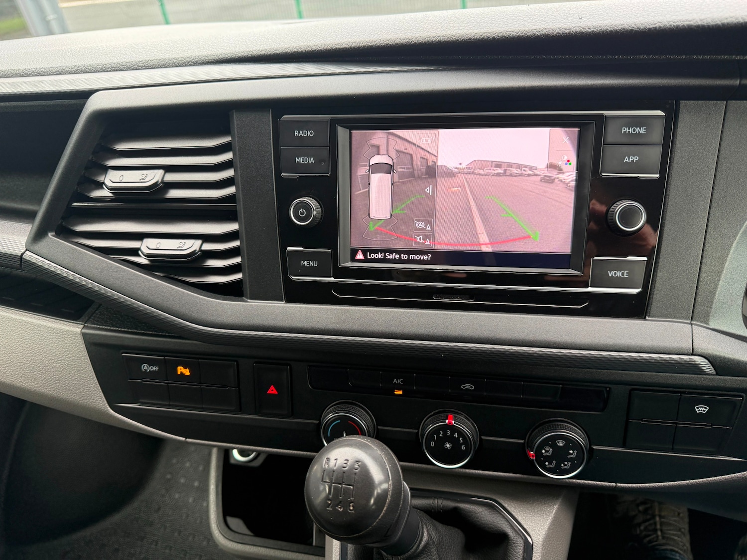 Used Volkswagen Transporter 2023 for sale - 78032104: Photo 18