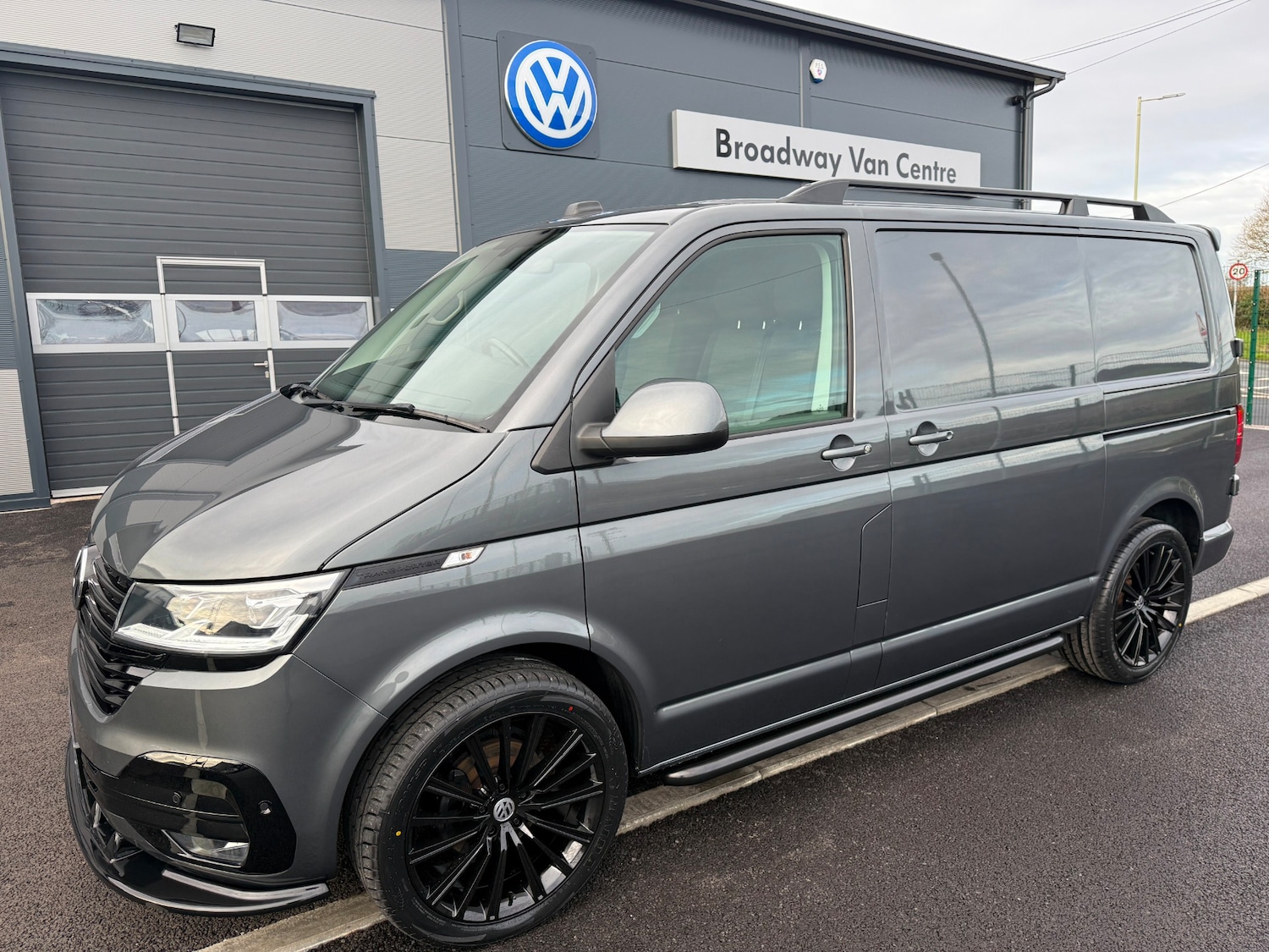Used Volkswagen Transporter 2023 for sale - 78032104: Photo 5