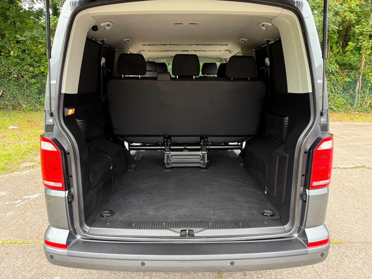 Used Volkswagen Transporter for sale - 76859996: Photo 11