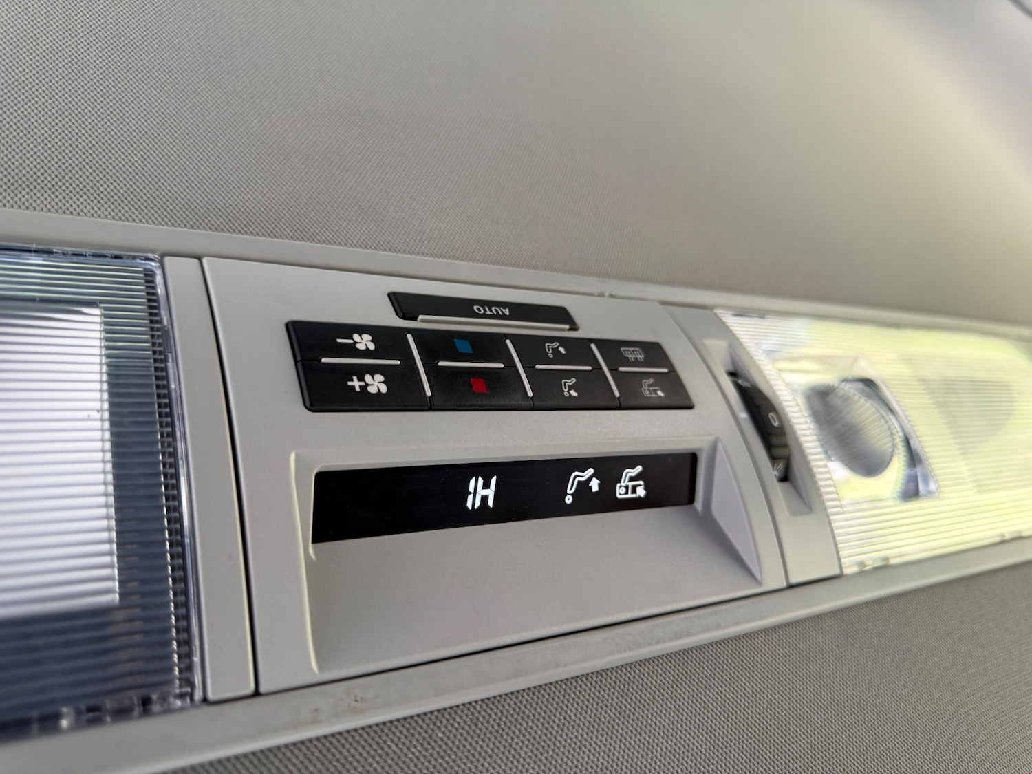 Used Volkswagen Transporter for sale - 76859996: Photo 13