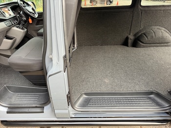 Used Volkswagen Transporter 2022 for sale - 76207386: Photo