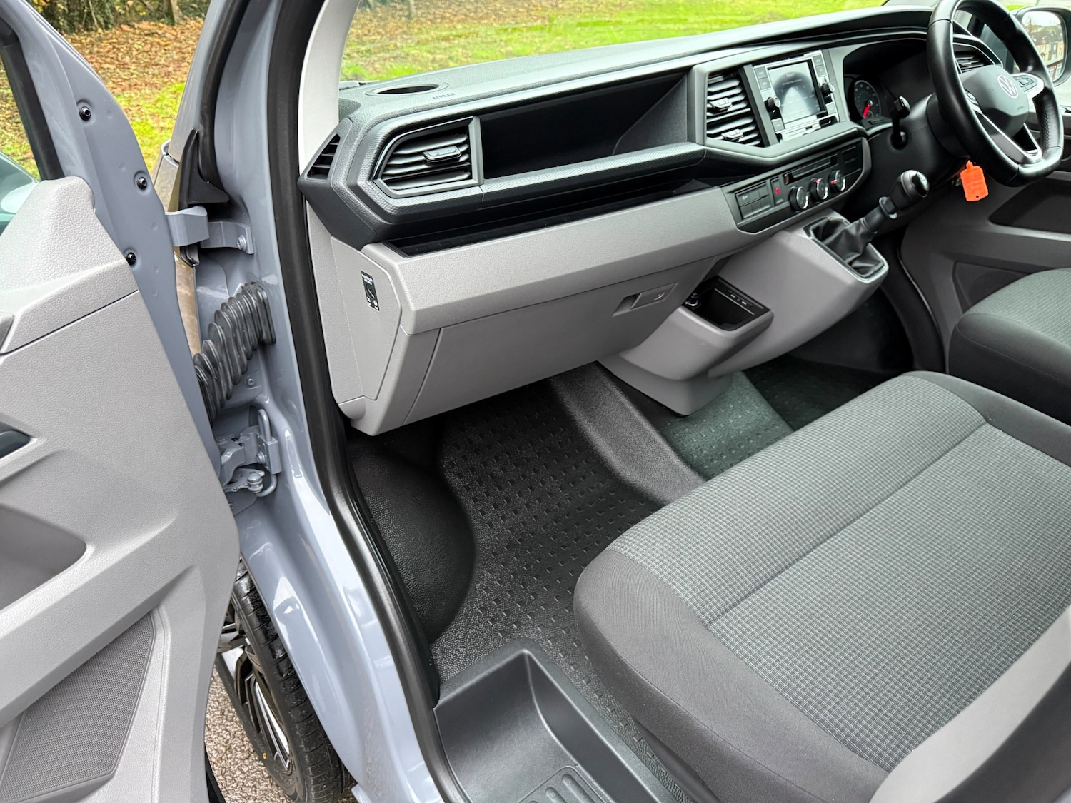 Used Volkswagen Transporter 2024 for sale - 76464598: Photo 20