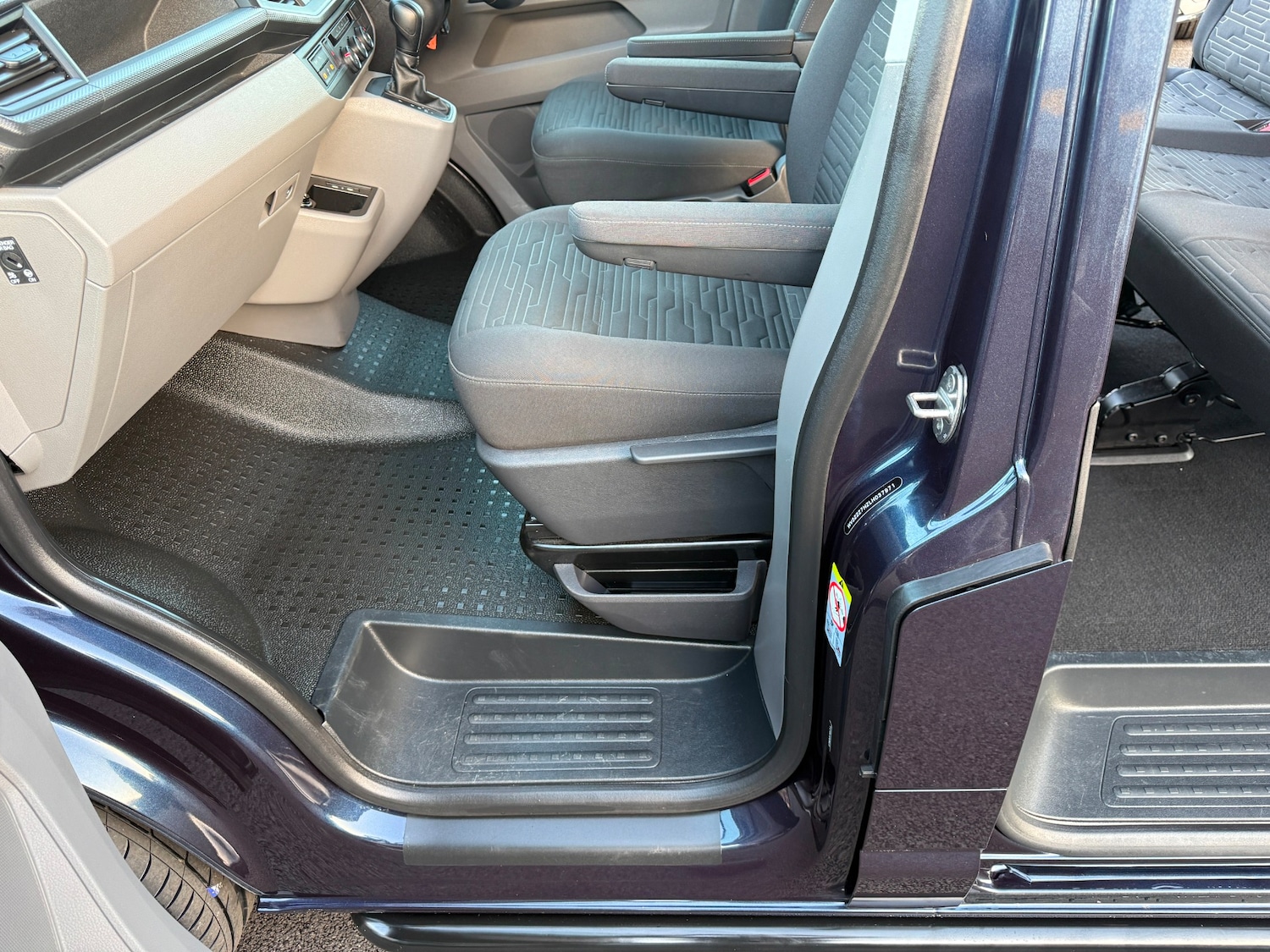 Used Volkswagen Transporter Shuttle 2020 for sale - 78163777: Photo 22