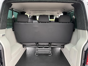 Used Volkswagen Transporter Shuttle 2019 for sale - 79156958: Photo