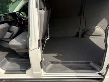 Used Volkswagen Transporter 2021 for sale - 75273015: Photo