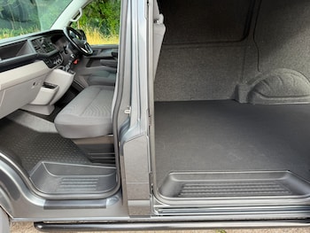 Used Volkswagen Transporter 2023 for sale - 75530335: Photo